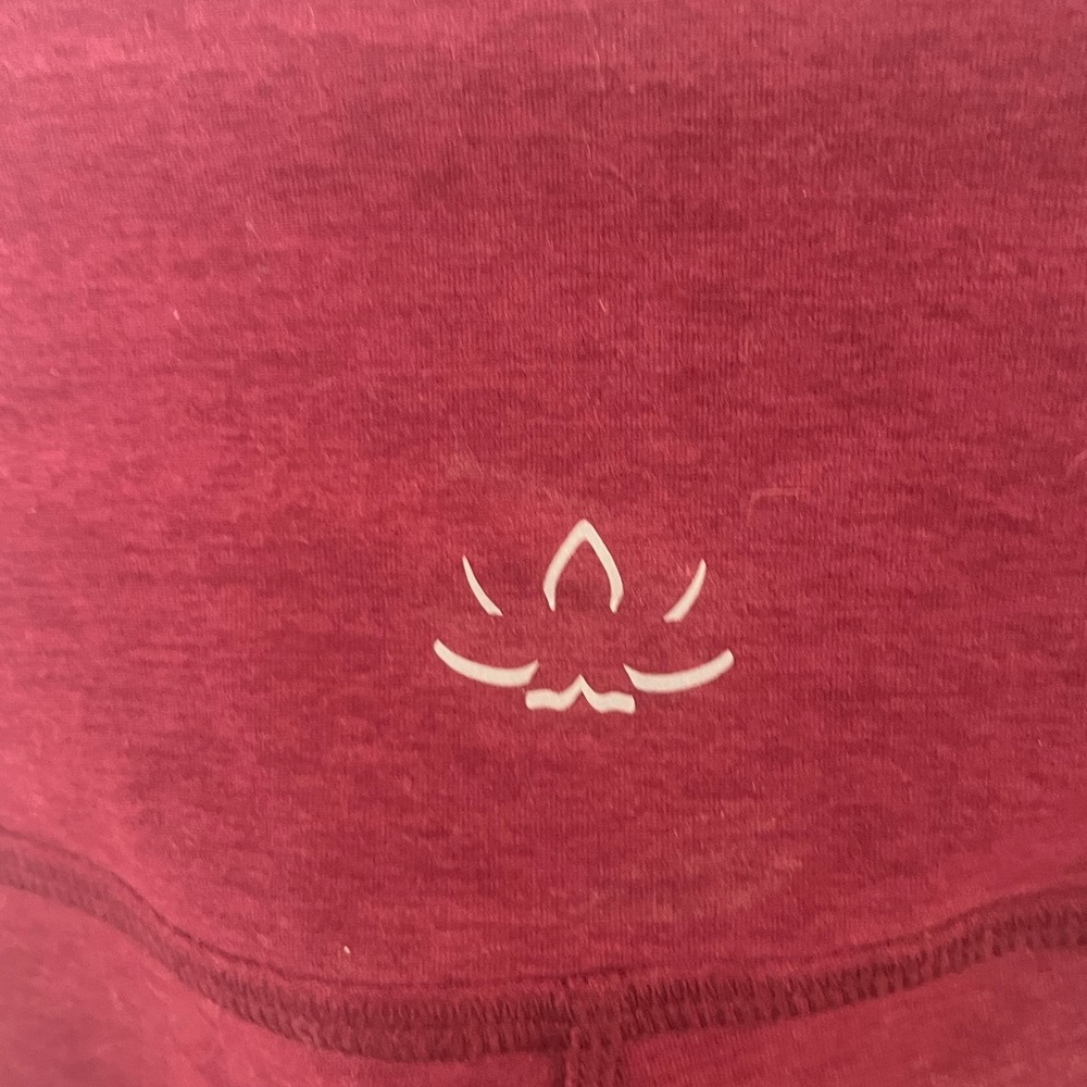 Beyond yoga red/ burgundy space dye leggings. Size small